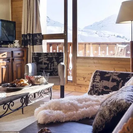 Sleeps 8 Pool Wifi Apartment Aime